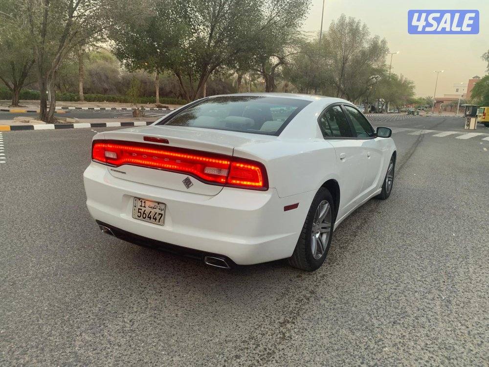 للبيع دودج شارجر 2013  فحص V6 الون صدفي مكيف ثلج جاهز مجهز من الدعامية3