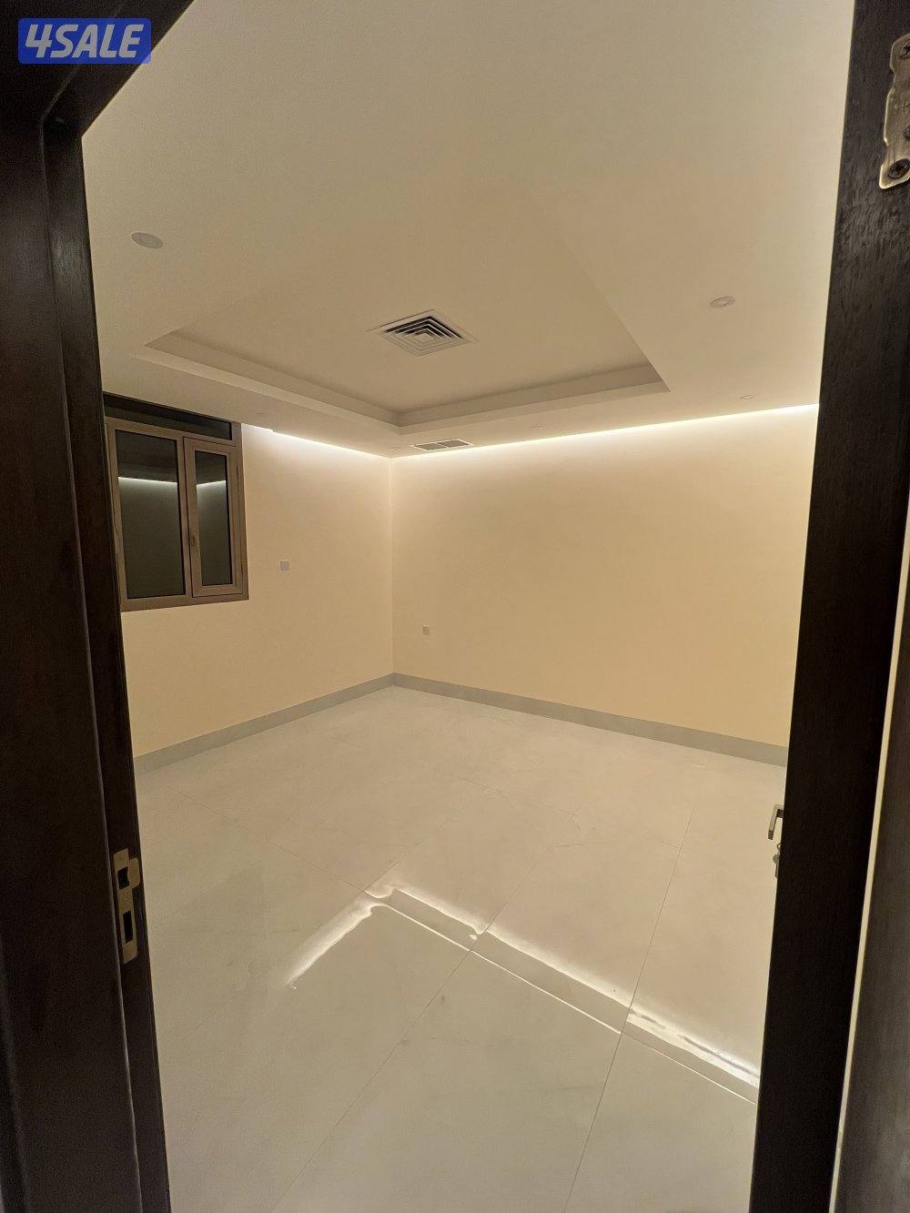 للايجار شقه بالرابيه قطعه 15