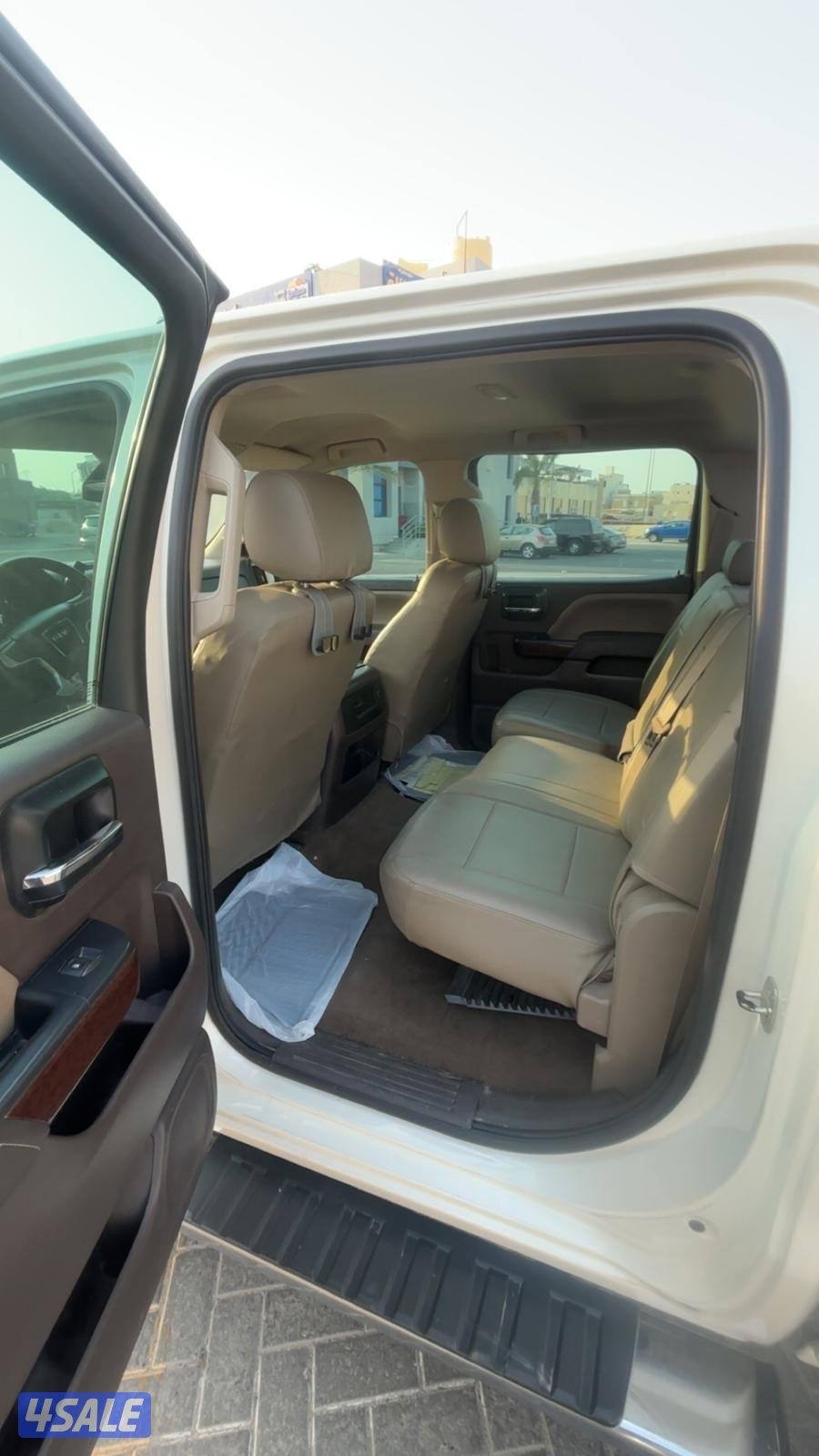 للبيع سييرا Z71 كامل المواصفات دبل جير3