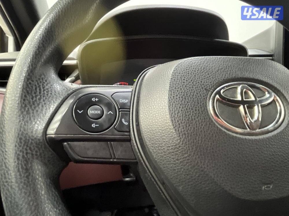 TOYOTA COROLLA 23CSUV-PL_U6