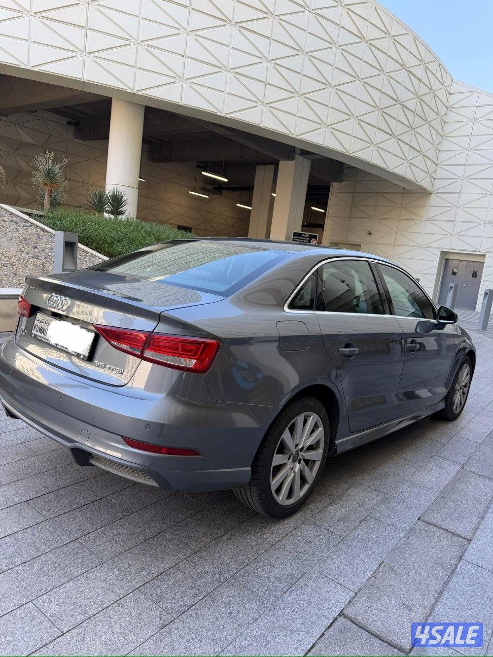 للبيع اودي A3 S-Line موديل 2019 كالجديد وارد الكويت2