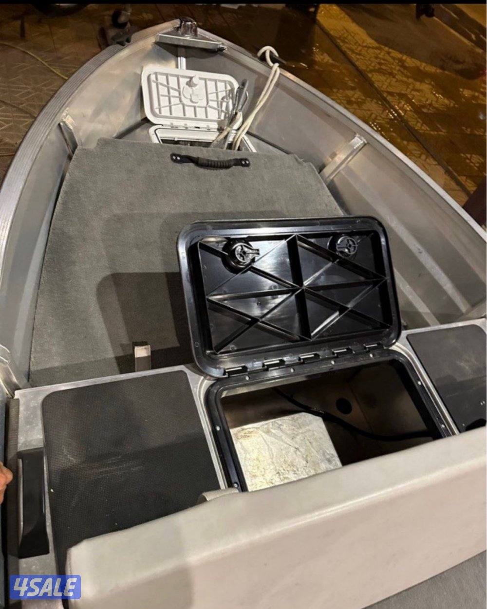 طراد كيمبل 12 قدم مع مكينه سوزوكي 20 حصان 20223