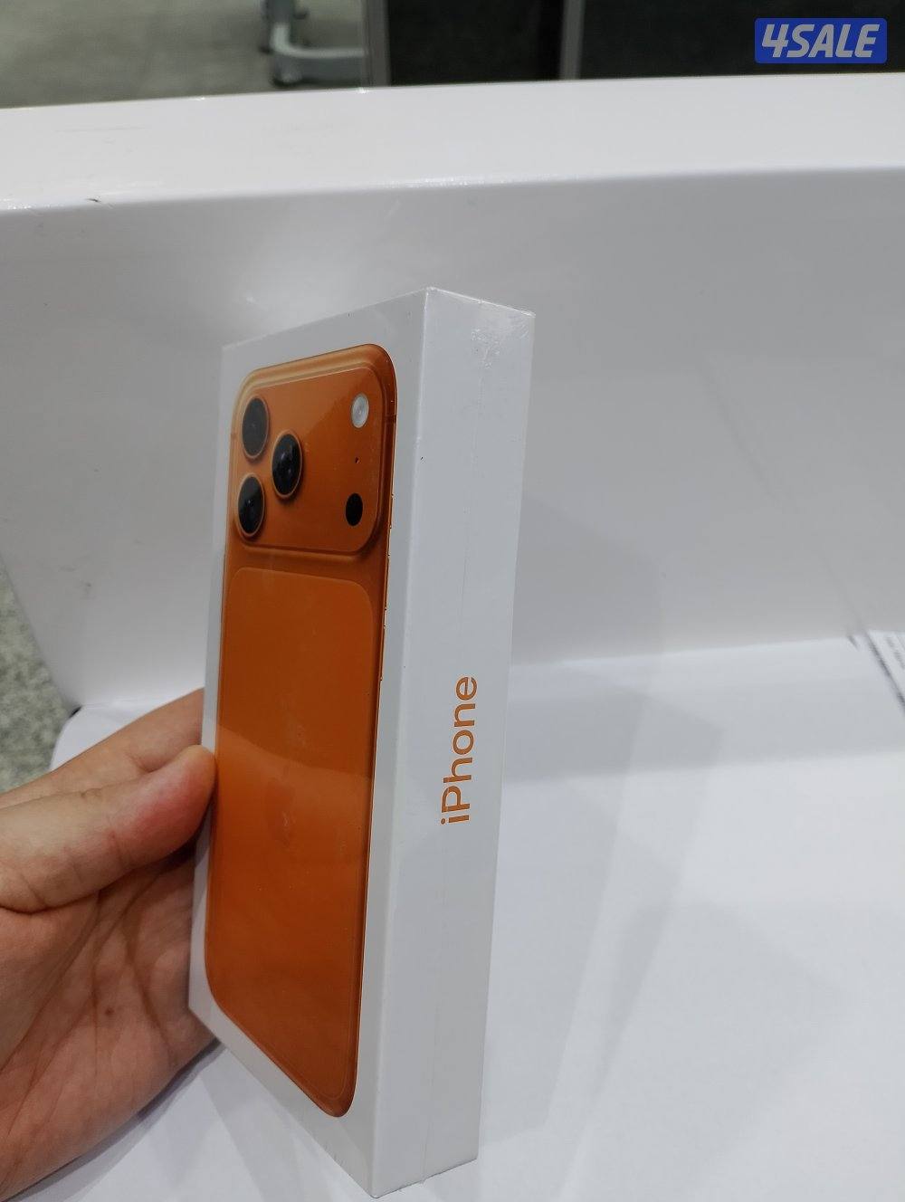 ايفون 17pro max امرأتي شبيه الاصلي. 1 تيرا1