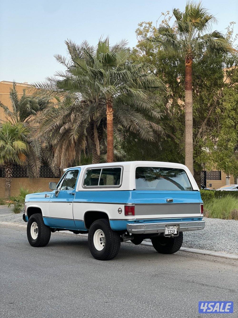 للبيع بليزر موديل 1980 مكينه 350 دبل قير مكيف3