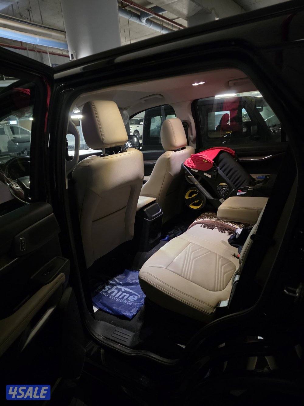 Ford everest 2024 for Saleفورد ايفيريست ٢٠٢٤ حالة الوكالة للبيع5