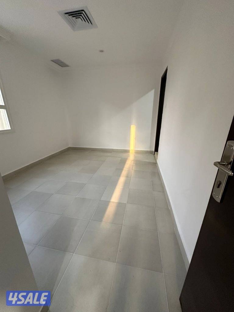 عمارة جديدة أول ساكن2