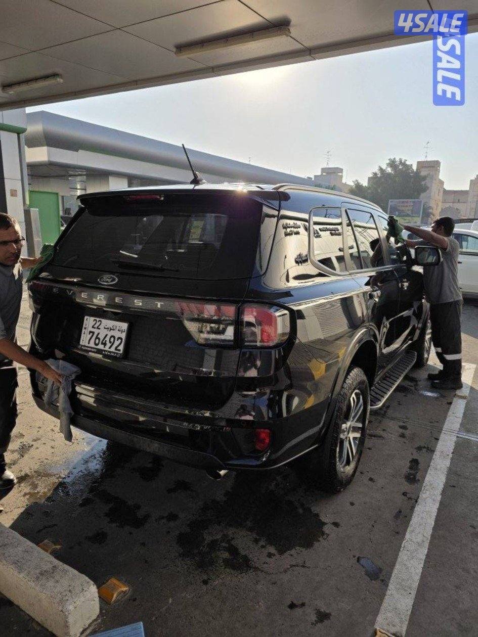 Ford everest 2024 for Saleفورد ايفيريست ٢٠٢٤ حالة الوكالة للبيع3