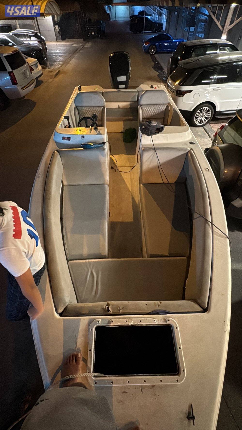 للبيع طراد 2013 /23 قدم4