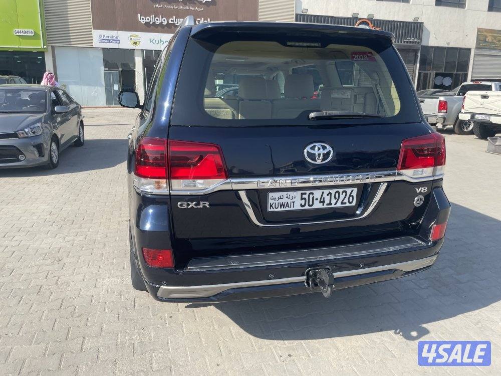 تويوتا لاندكروزر1