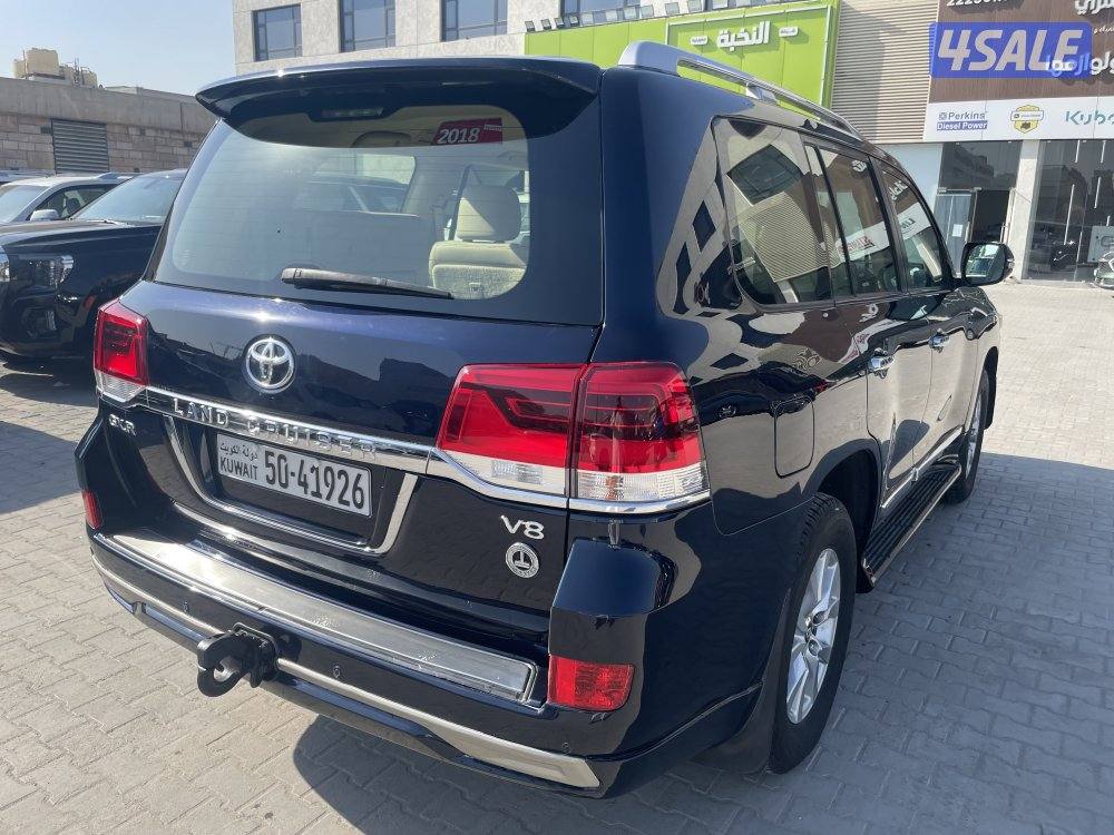 تويوتا لاندكروزر2