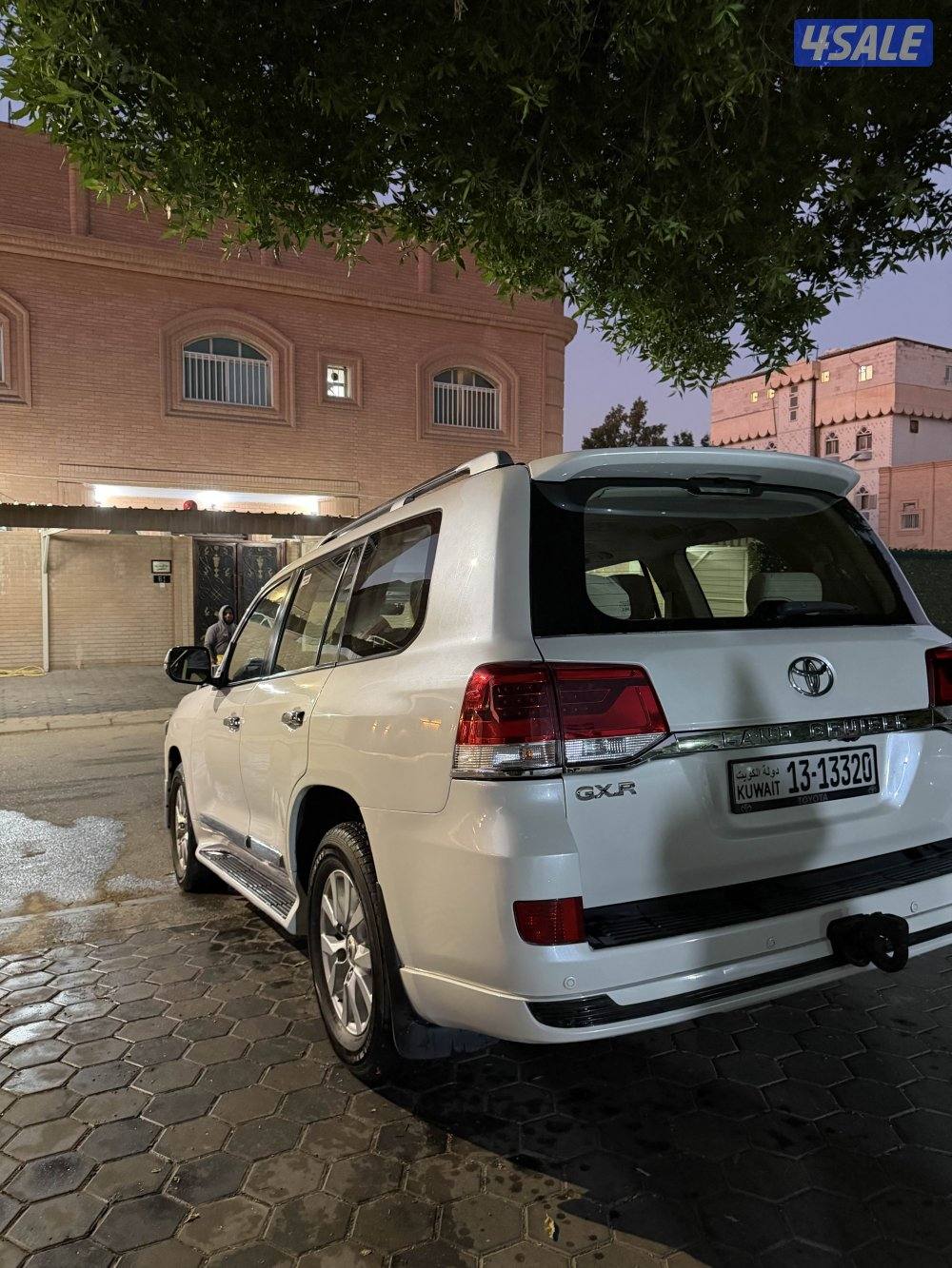 لاند كروزر 20167