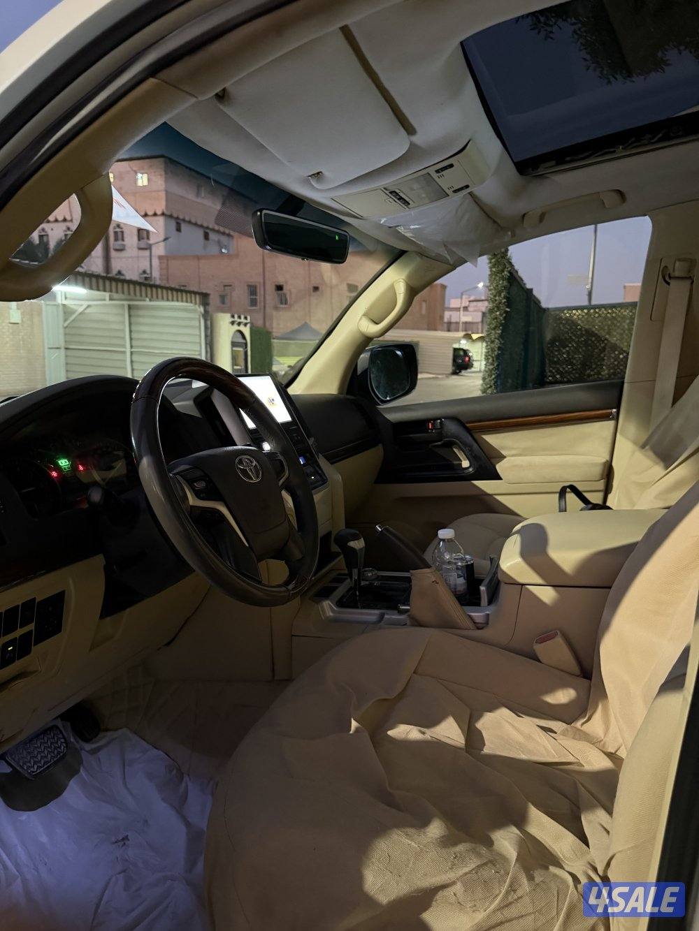 لاند كروزر 20168