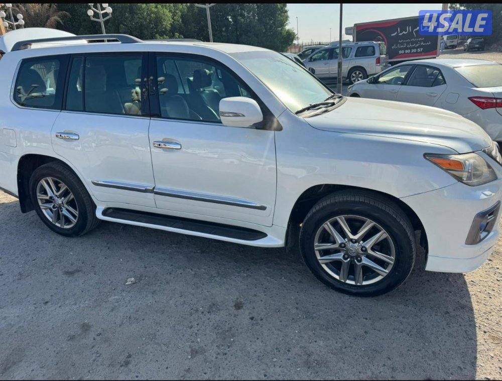 لكزس LX570 ٢٠١٤ وارد قطر عداد ١٥٠ ألف شرط الفحص صبغ وكاله عدا ٣ أجزاء1