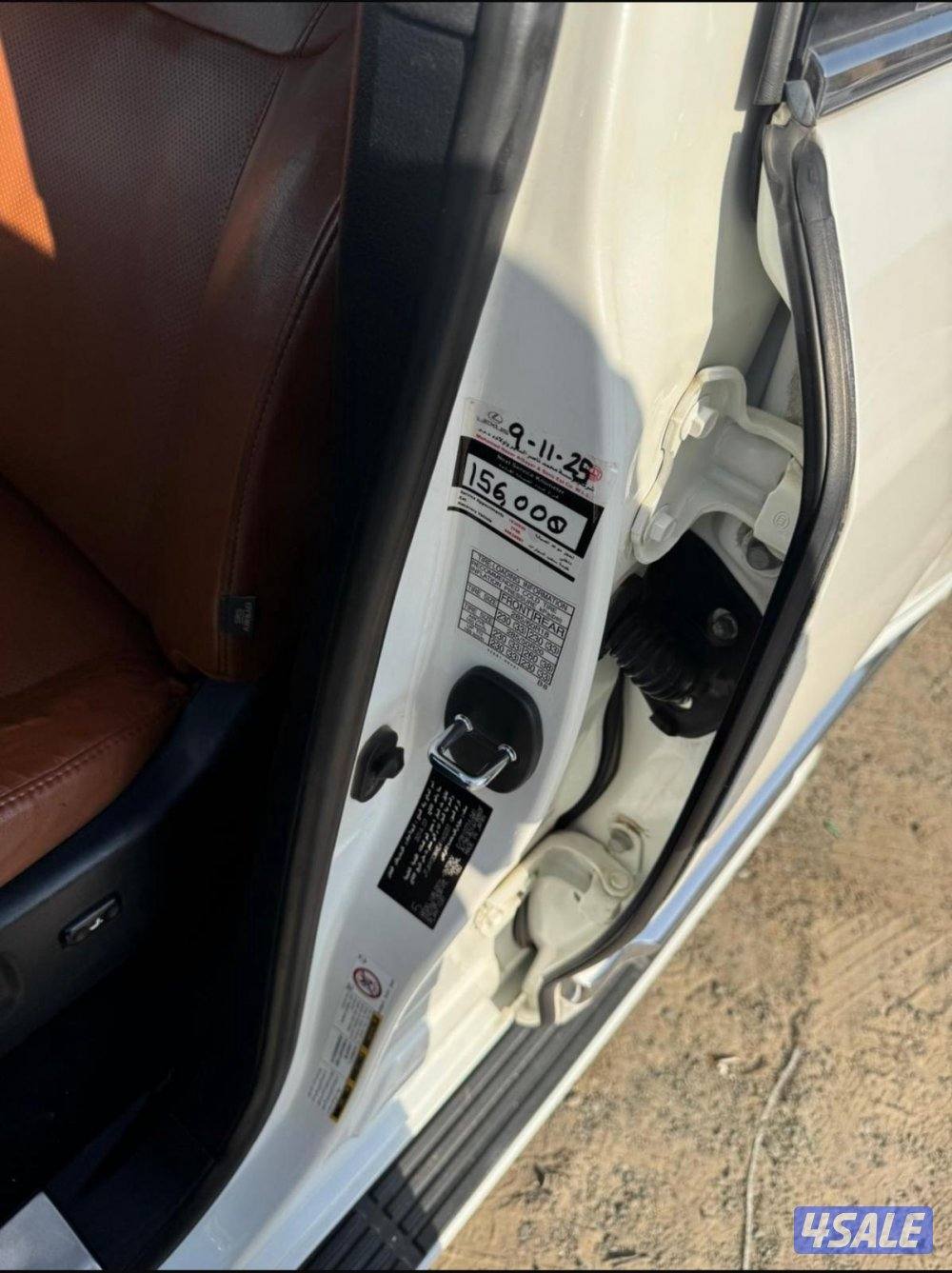 لكزس LX570 ٢٠١٤ وارد قطر عداد ١٥٠ ألف شرط الفحص صبغ وكاله عدا ٣ أجزاء4