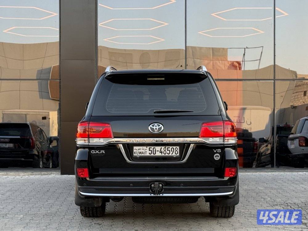 LAND CRUISER GRAND TOURING GXR V8 _20195