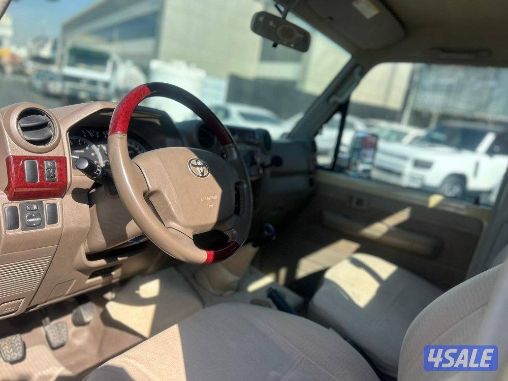 تويوتا لاند كروزر شاص LX .V65