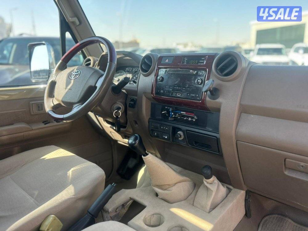 تويوتا لاند كروزر شاص LX .V67