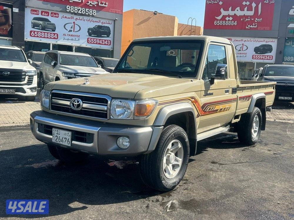 تويوتا لاند كروزر شاص LX .V68