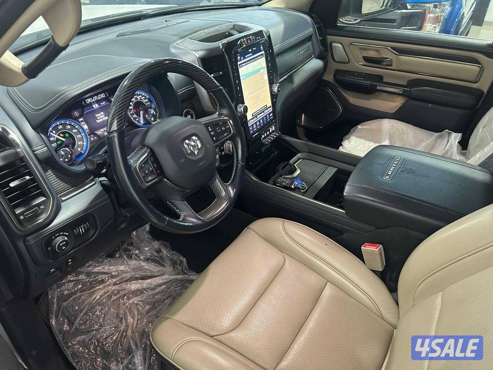 RAM 1500 Limited Crew Cab 20198