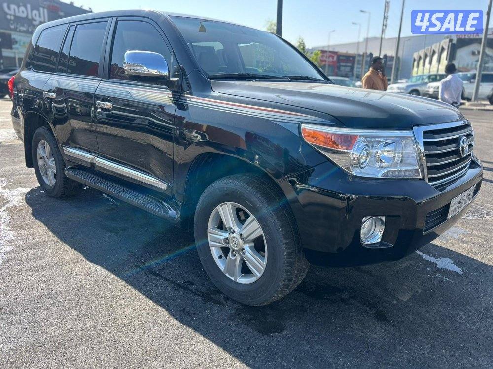 لاند كروزر GXR-V81