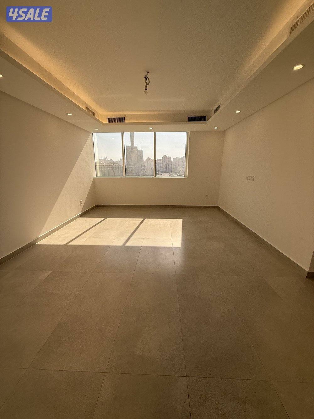 Upscale apartment for rent at prime location at Salmiya1