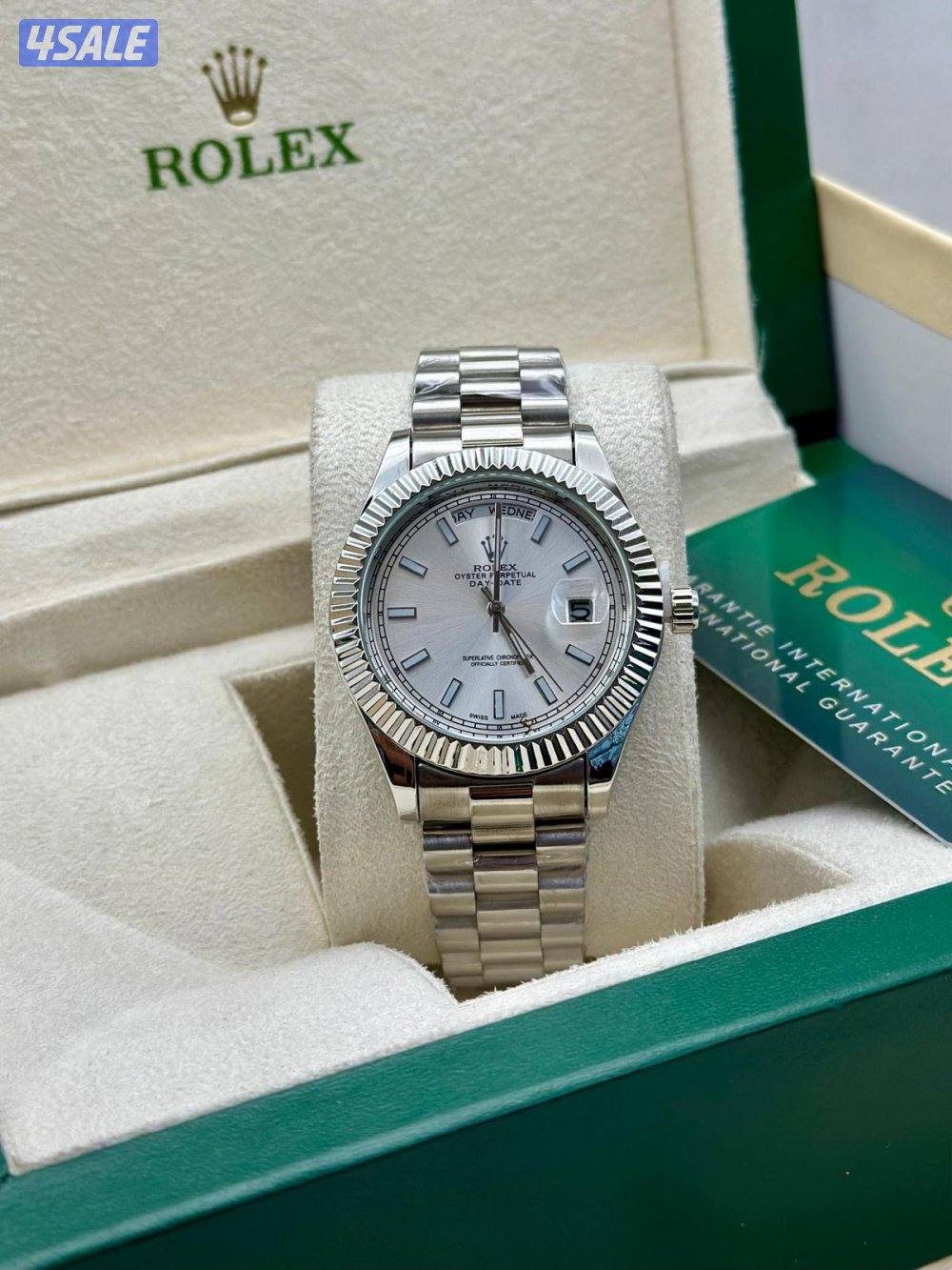 اي ساعه معروضة 12 دينار1