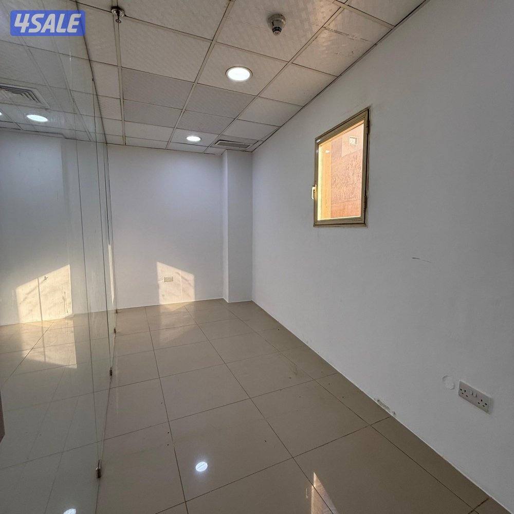 مكتب ميزانين تجاري للإيجار في الفروانية قطعة 3 .1