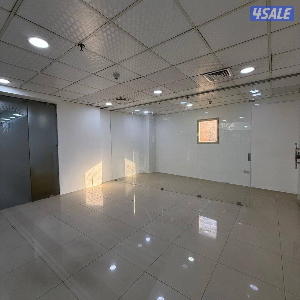 مكتب ميزانين تجاري للإيجار في الفروانية قطعة 3 .2