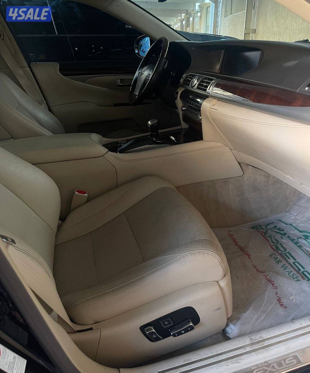 للبيع لكزس 20136