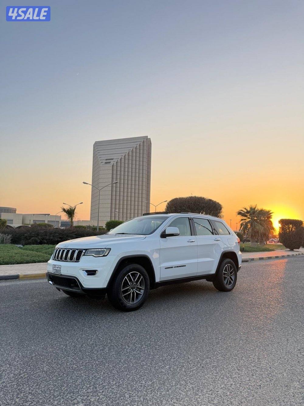 قراند شروكي ليمتد 2021 ماشي 90 الف بحالة الوكالة اعلى درجه بالوكاله1