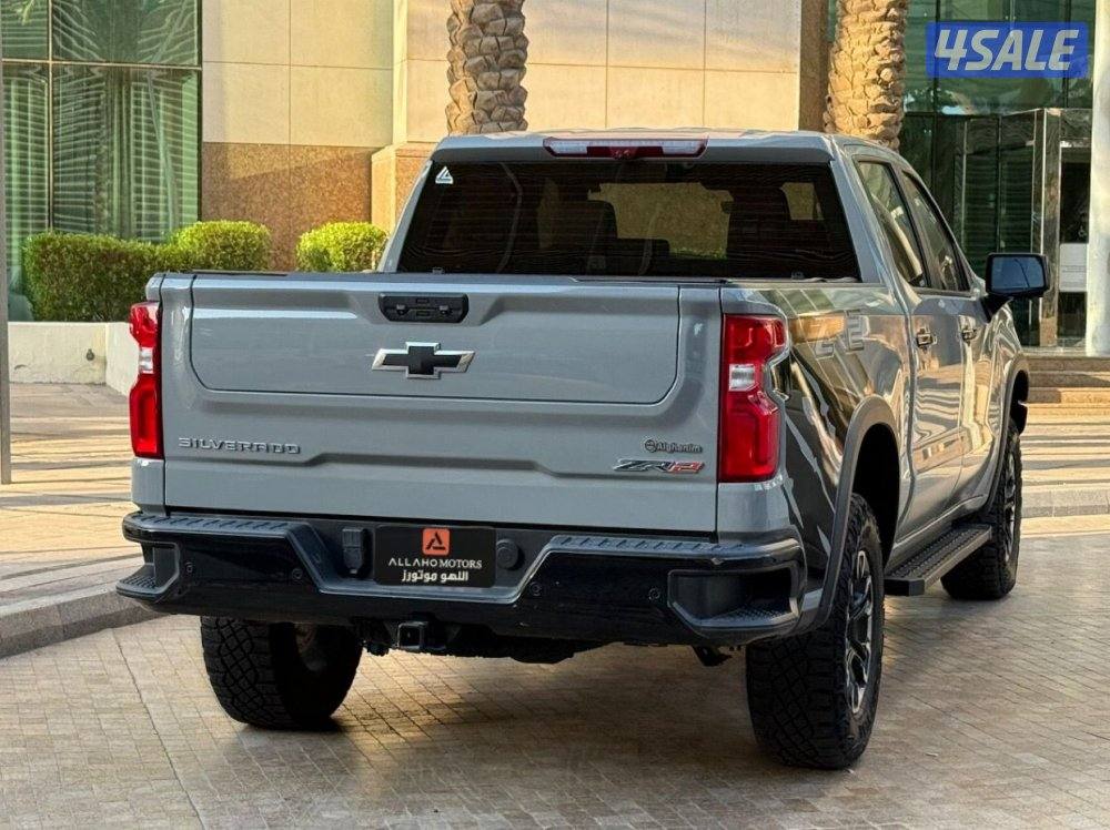 سلفرادوZR2 6.2 موديل2024 عداد38الف وارد الغانم تحت الكفاله+الصيانه3