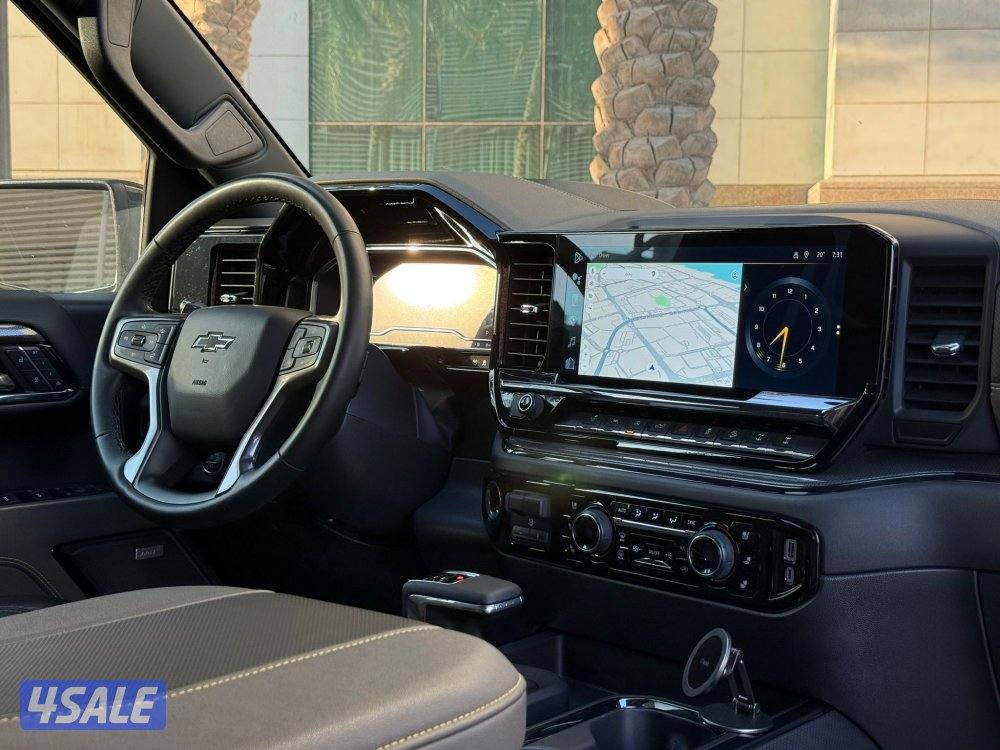 سلفرادوZR2 6.2 موديل2024 عداد38الف وارد الغانم تحت الكفاله+الصيانه5