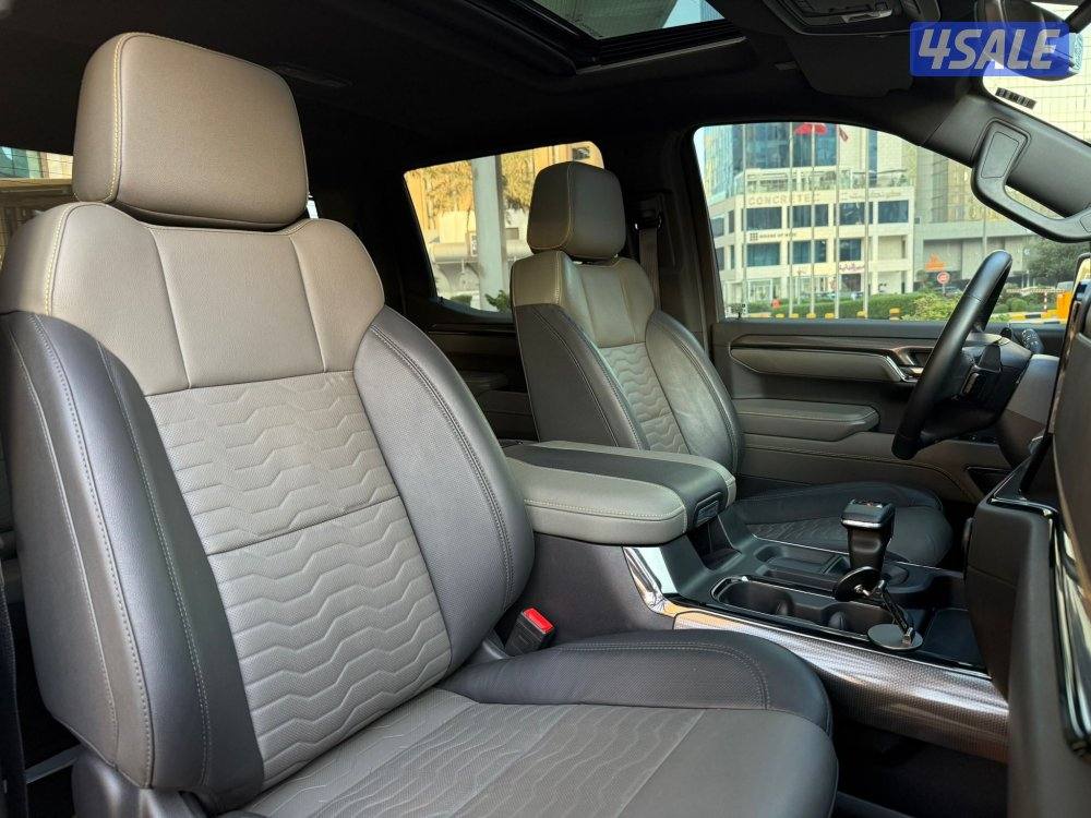 سلفرادوZR2 6.2 موديل2024 عداد38الف وارد الغانم تحت الكفاله+الصيانه7