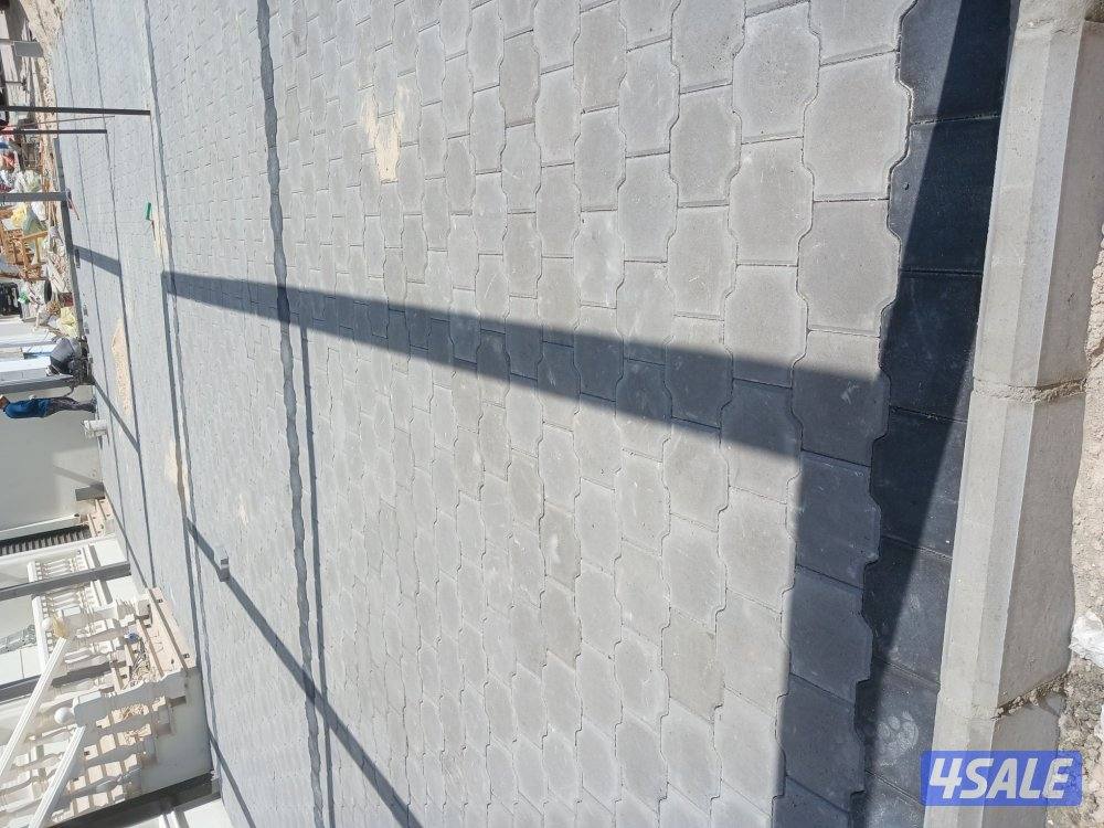 معلم فني لتركيب وتوريد البلاط المتداخل والكربستون وتنسيق الحداق4