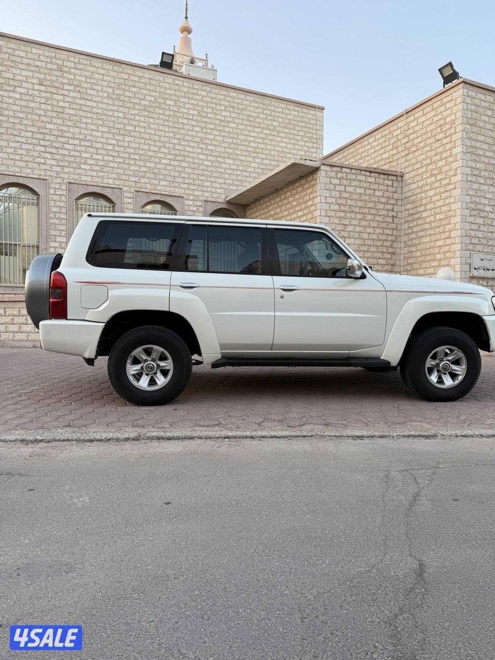 نيسان سفاري موديل 20162