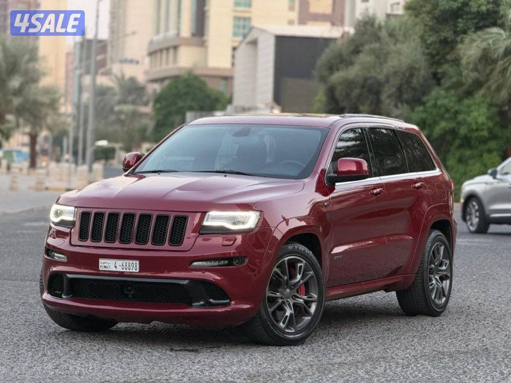 جراند شيروكي // SRT 8  // 2013  //1