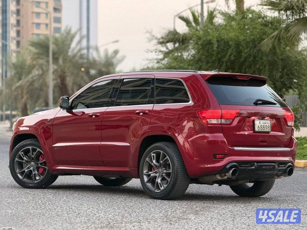 جراند شيروكي // SRT 8  // 2013  //5