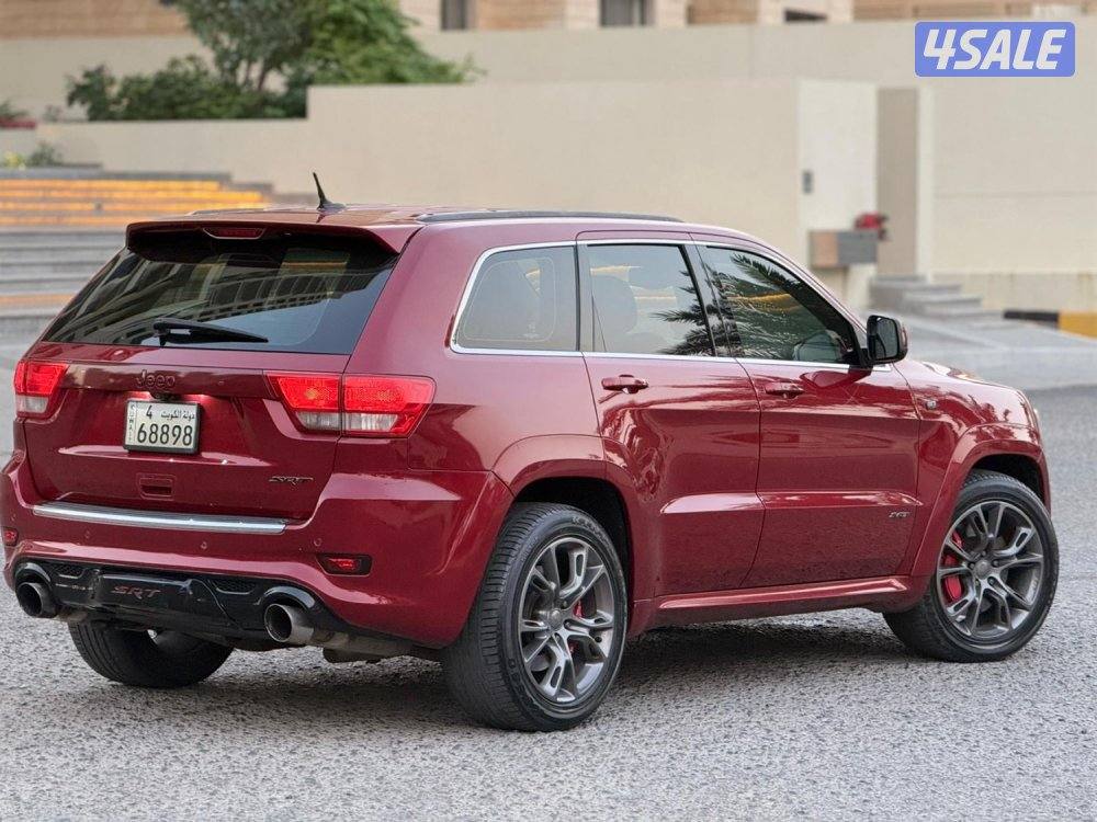 جراند شيروكي // SRT 8  // 2013  //6
