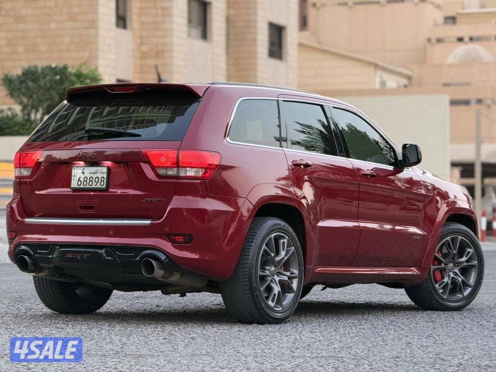 جراند شيروكي // SRT 8  // 2013  //7