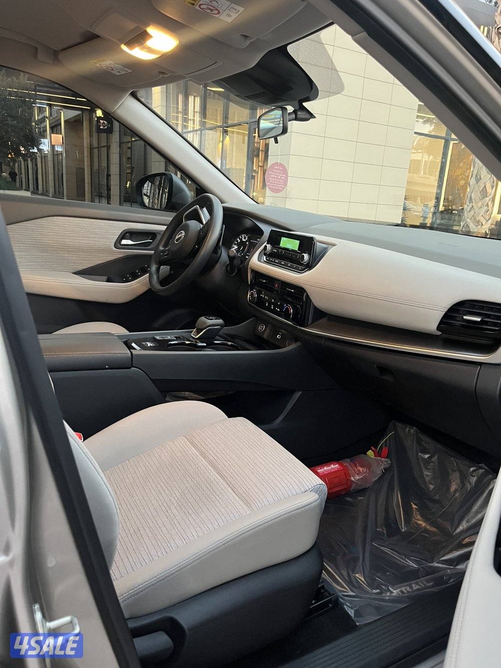 البيع جيب نيسان اكس تريل 20233