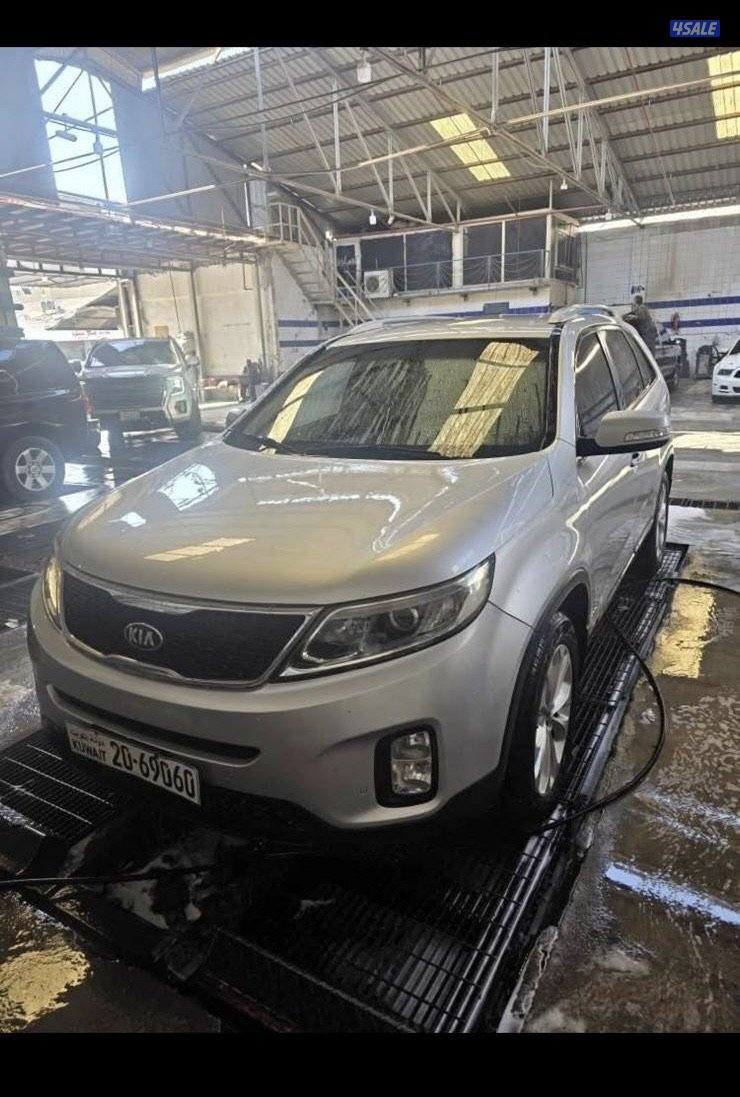 كيا سيرانتو0