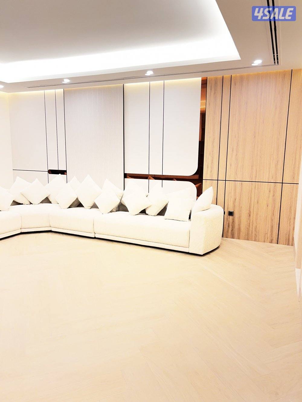 نقوم بعمل ترميمات عامه وديكورات واصباغ وورق جدران بأفضل خامات واسعار0