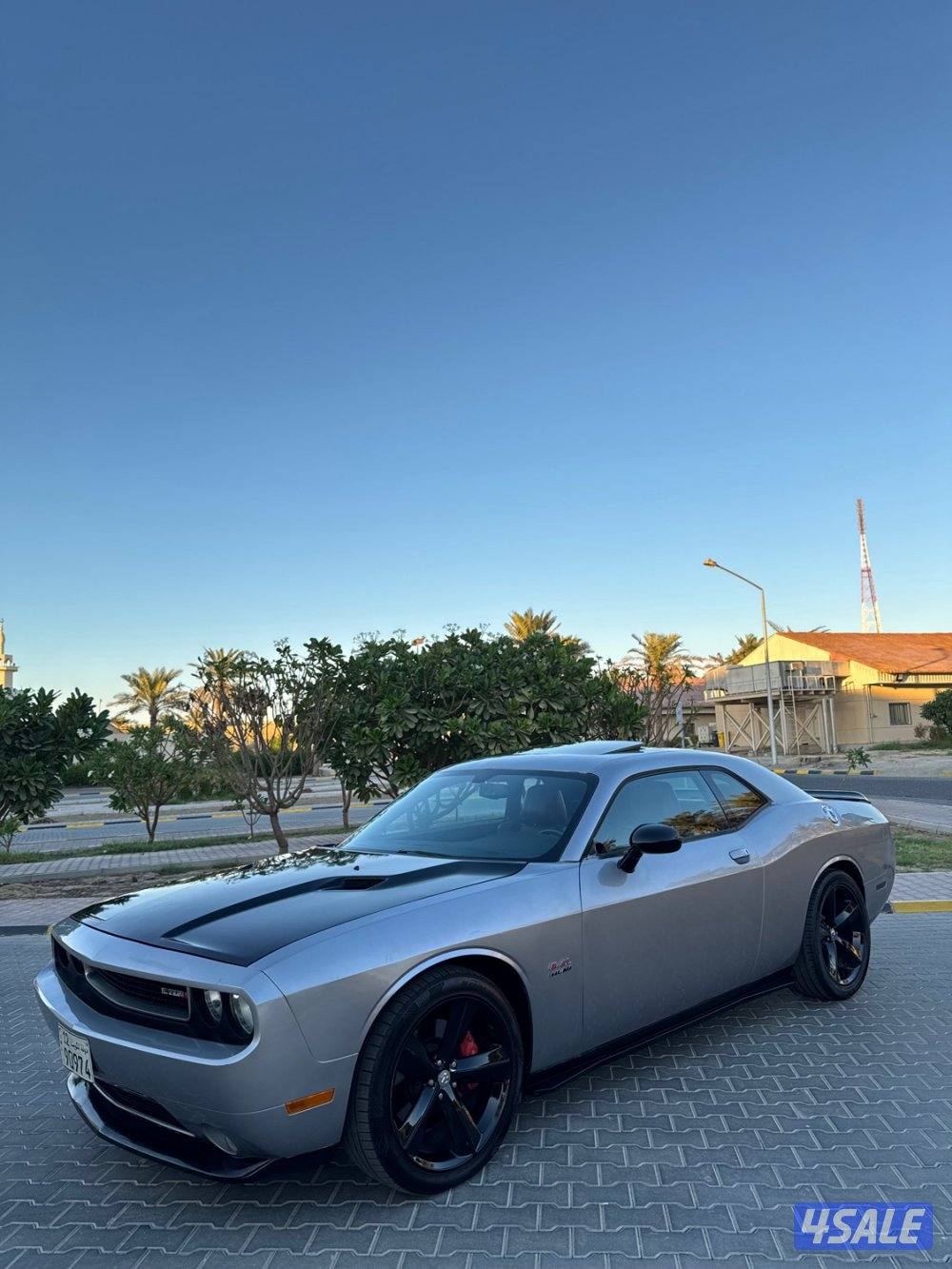 للبيع دودج تشالنجر SRT8 2013 بيعة سريعة1