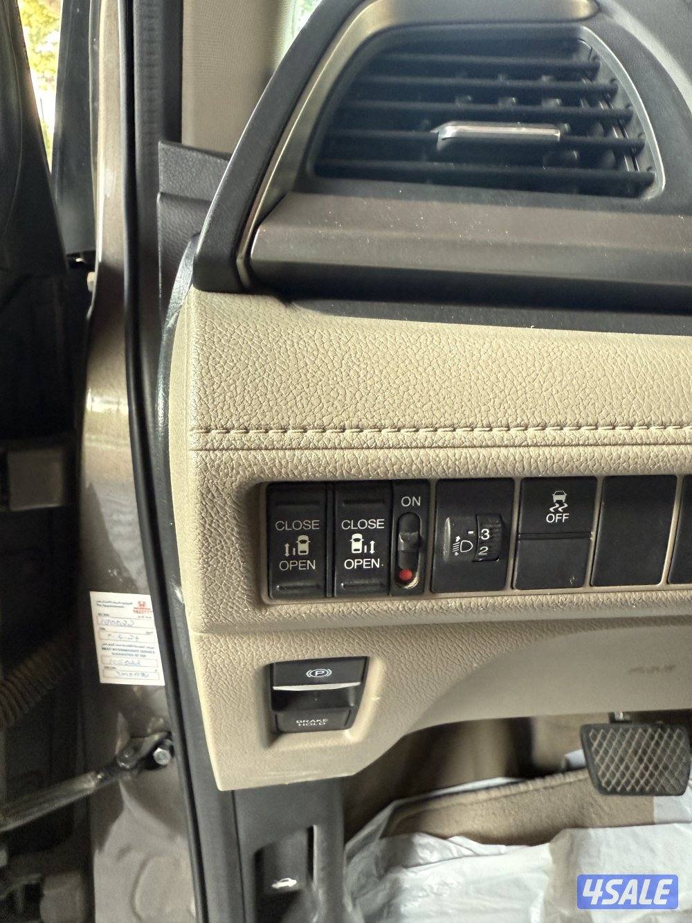 هوندا أوديسي 2019 LX وكالة بحالة نظيفة / Honda Odyssey 2019 LX 3.5L7