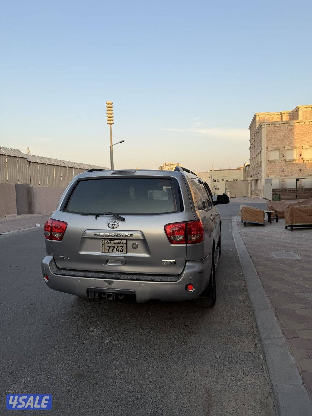 للبيع جيب سكويا 20100