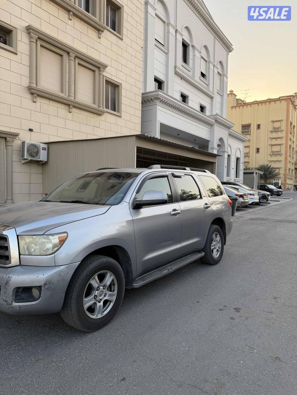 للبيع جيب سكويا 20101