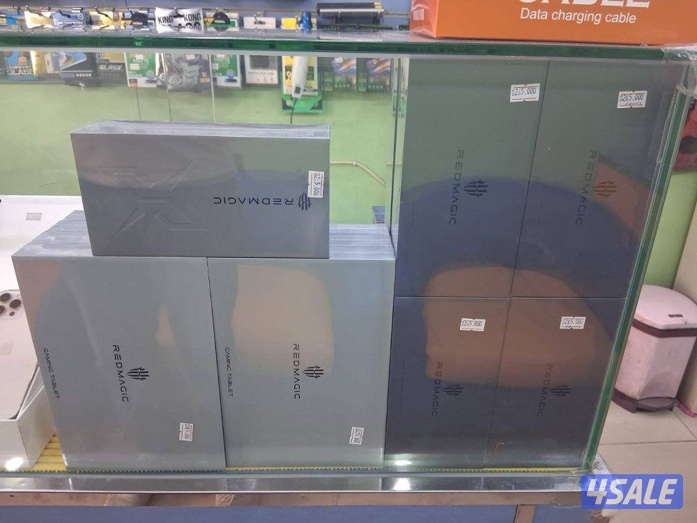 ريد ماجيك ١١ برو النسخه العالميه متوفر لدينا بسعر مميز1