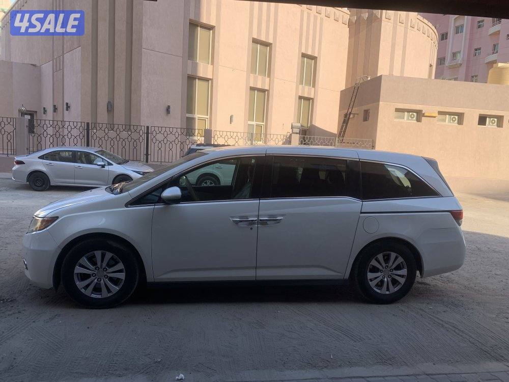 للبيع هوندا اوديسي كامل المواصفات موديل ٢٠١٥6