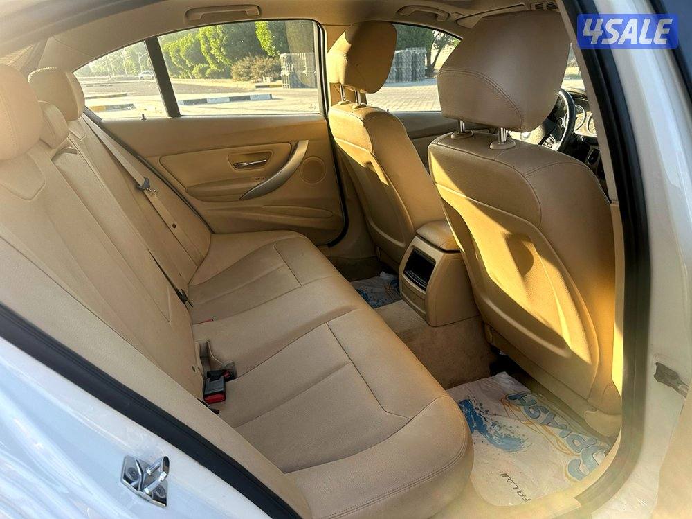 BMW 320i موديل 2012 ماشي 89الف فقط9