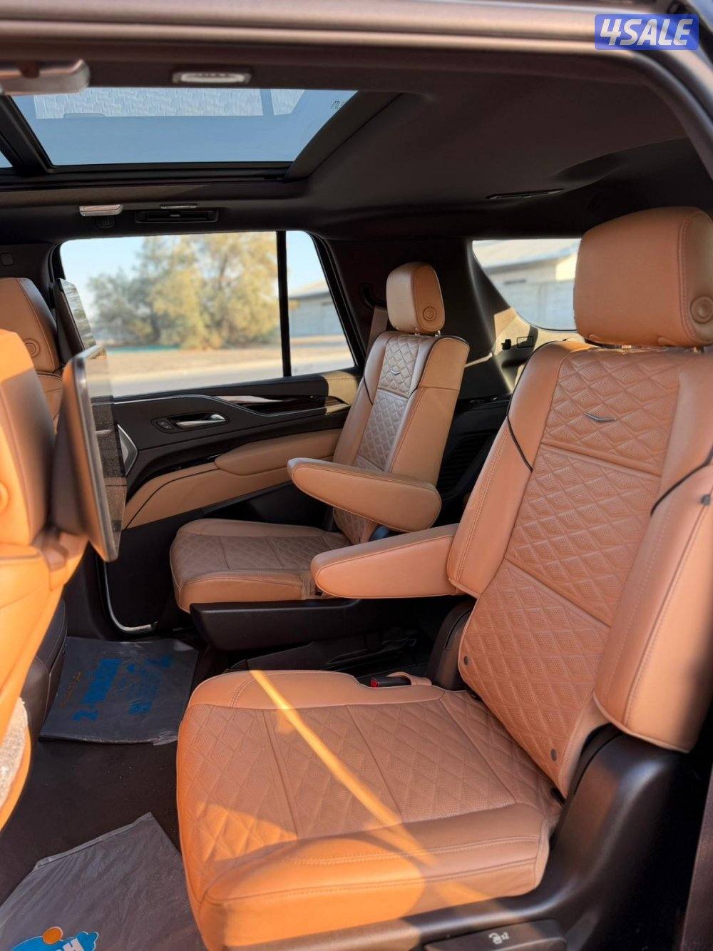 اسكاليد بلاتينيوم S سبورت 2023 وارد الوكالة صبغ الوكالة5